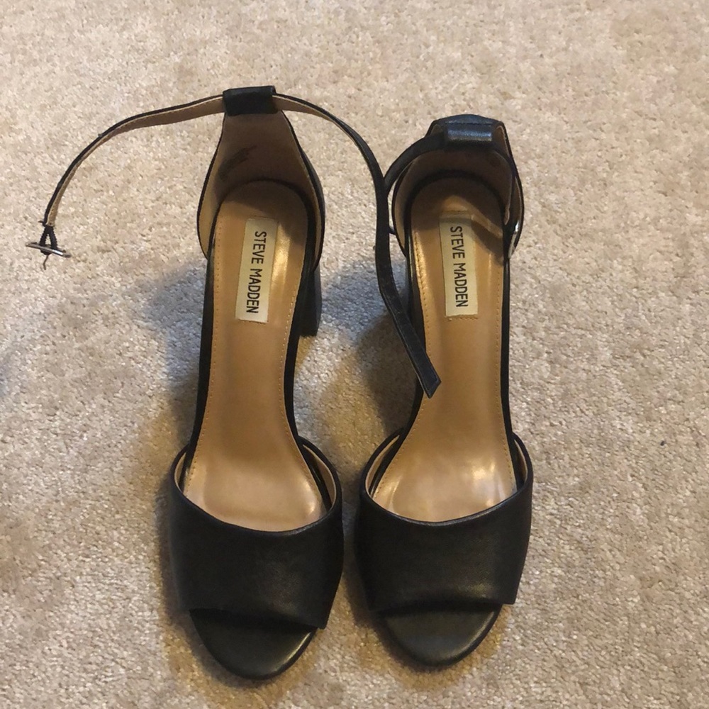 Steve Madden black heels